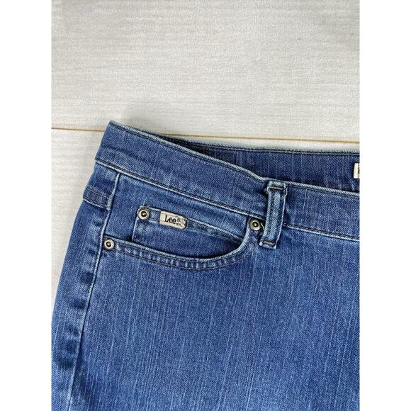 Lee Jeans Womens Size 16 Long Relaxed Bootcut High Rise Stretch Denim Distressed - Picture 2 of 11